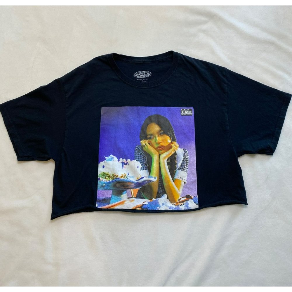 Olivia Rodrigo Cropped Sour Tee Size Medium